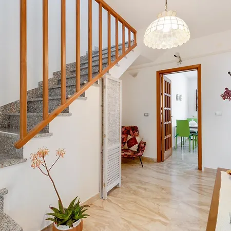 펜션 Casa Sole Luna 마고마다스